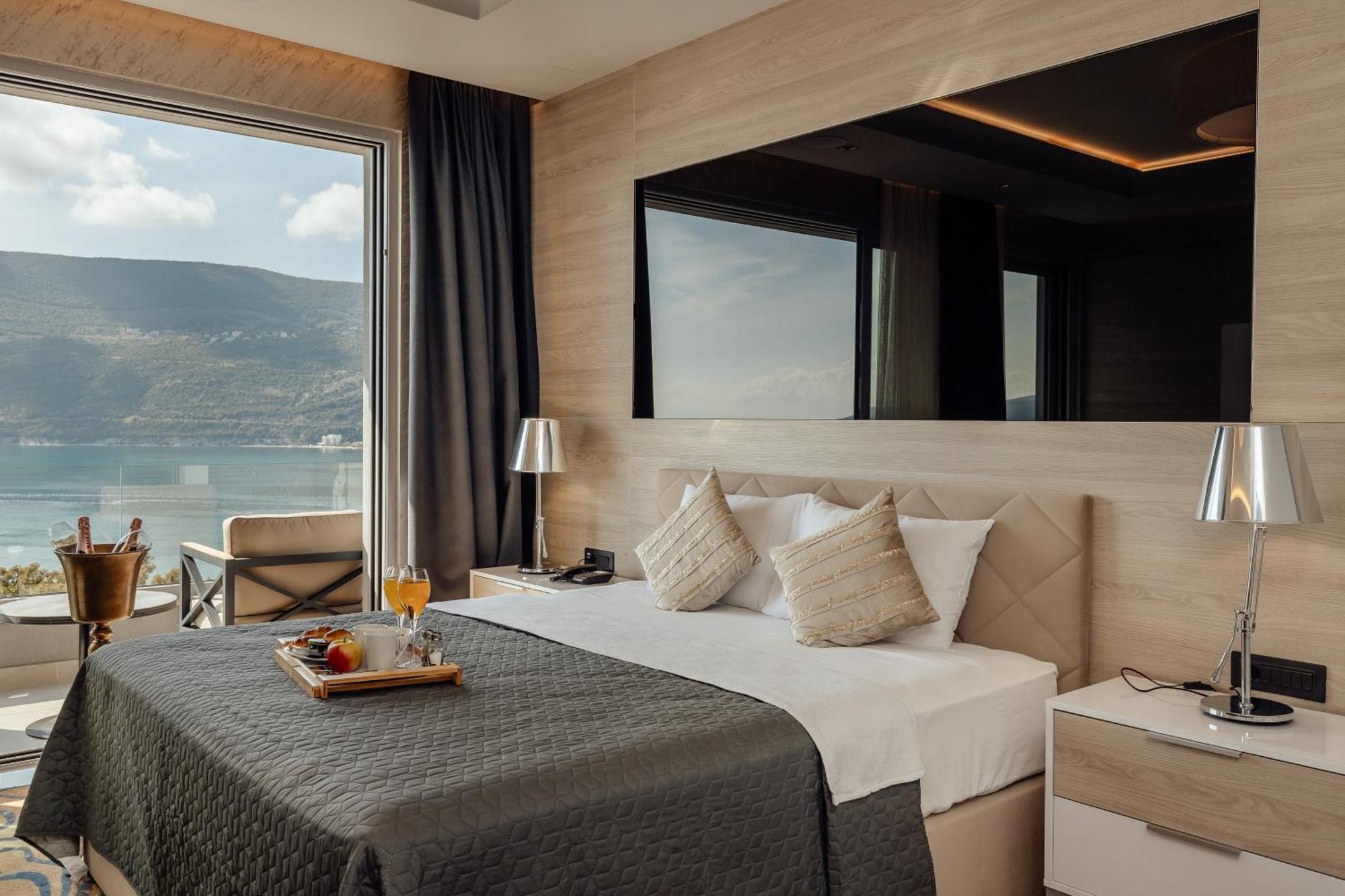 Garni Hotel Kruso Херцег Нови Екстериор снимка