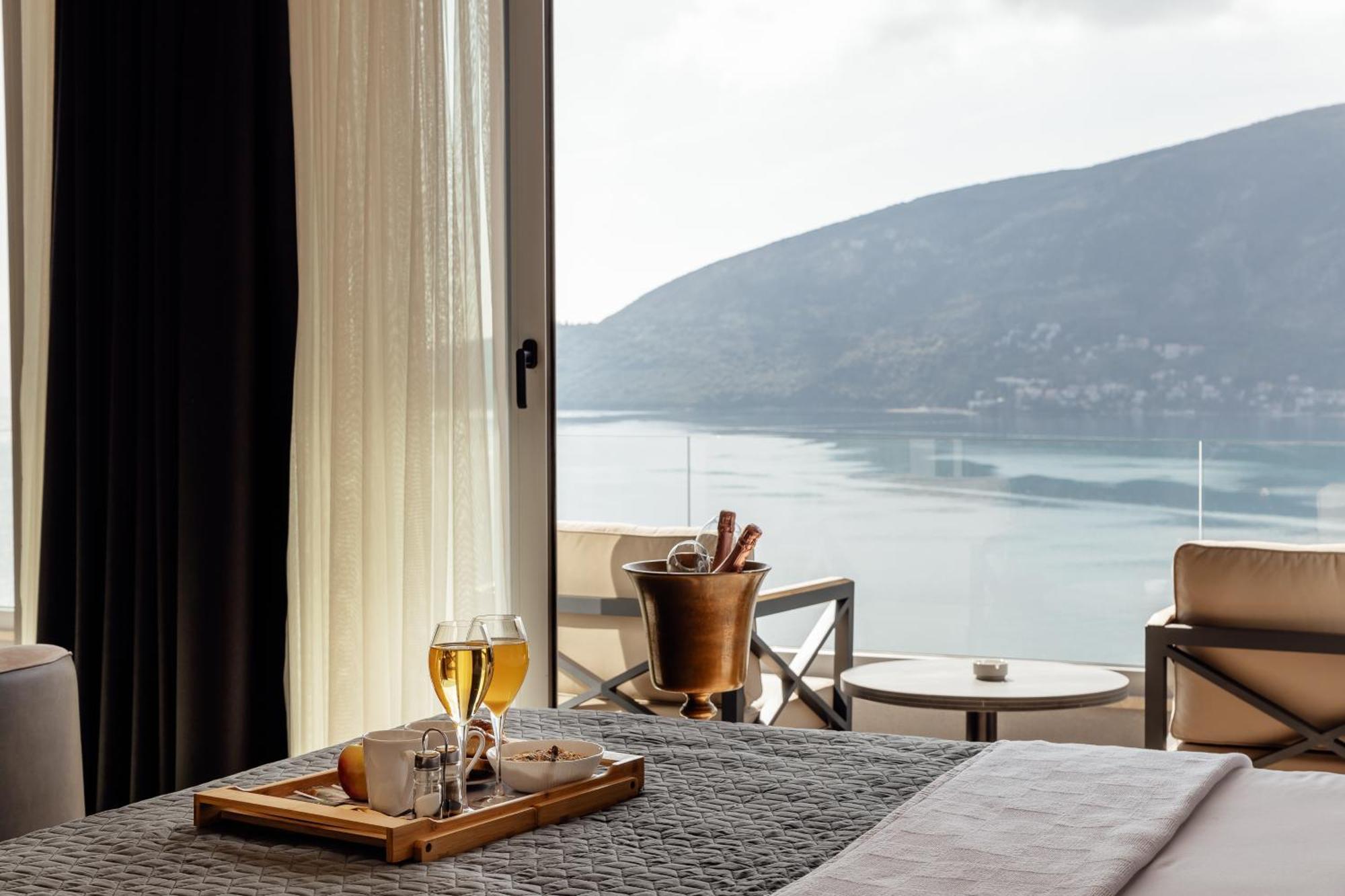 Garni Hotel Kruso Херцег Нови Екстериор снимка